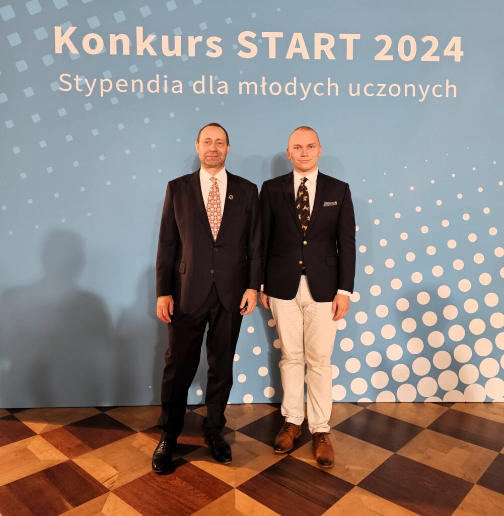 dr Mikołaj Handschke, Prodziekan Kolegium Nauk Ekonomicznych i Zarządzania SGMK i Dr Jakub Morze Kolegium Nauk Medycznych SGMK